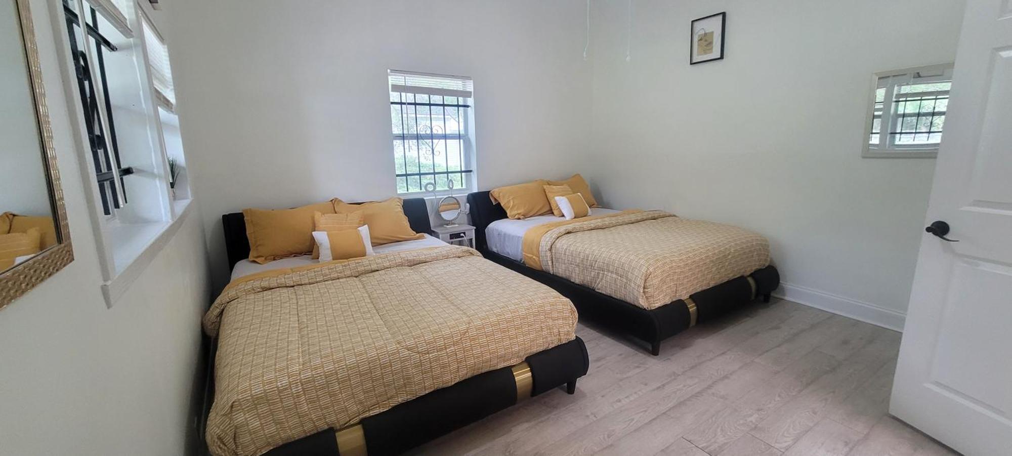 Large, Central, Lovely & Cozy 4Bed/2Bath - House By Everbank Stadium Jacksonville Luaran gambar