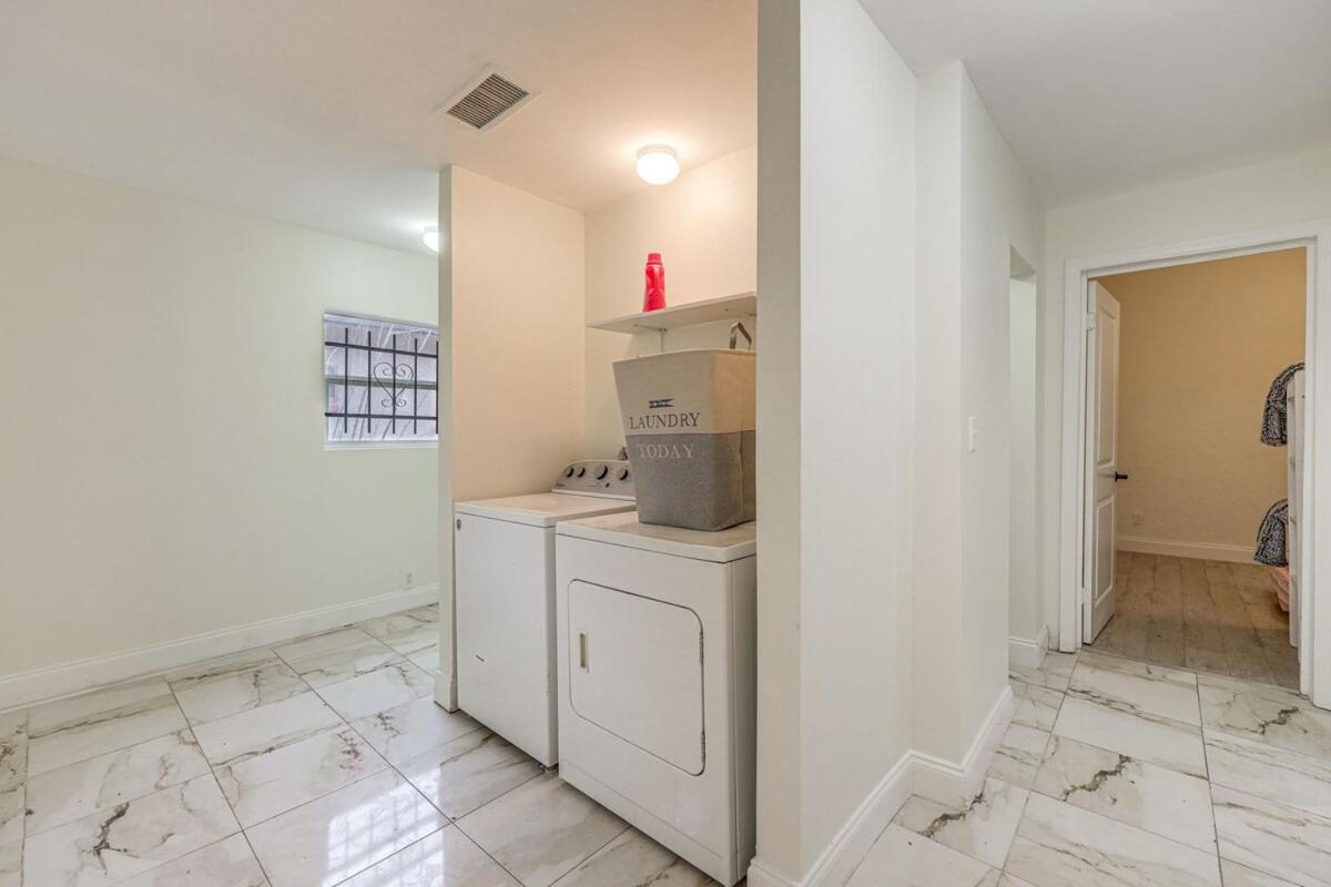 Large, Central, Lovely & Cozy 4Bed/2Bath - House By Everbank Stadium Jacksonville Luaran gambar